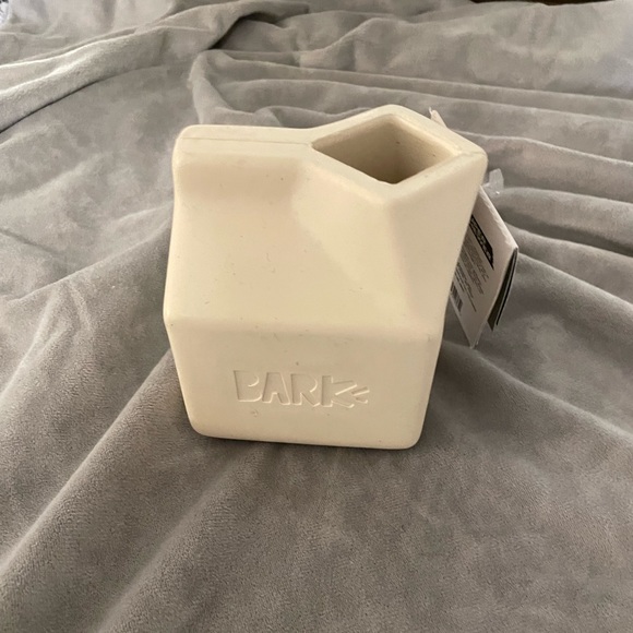 Bark Box Super Chewer ‘Chew Percent Milk’ dog toy - Picture 3 of 3